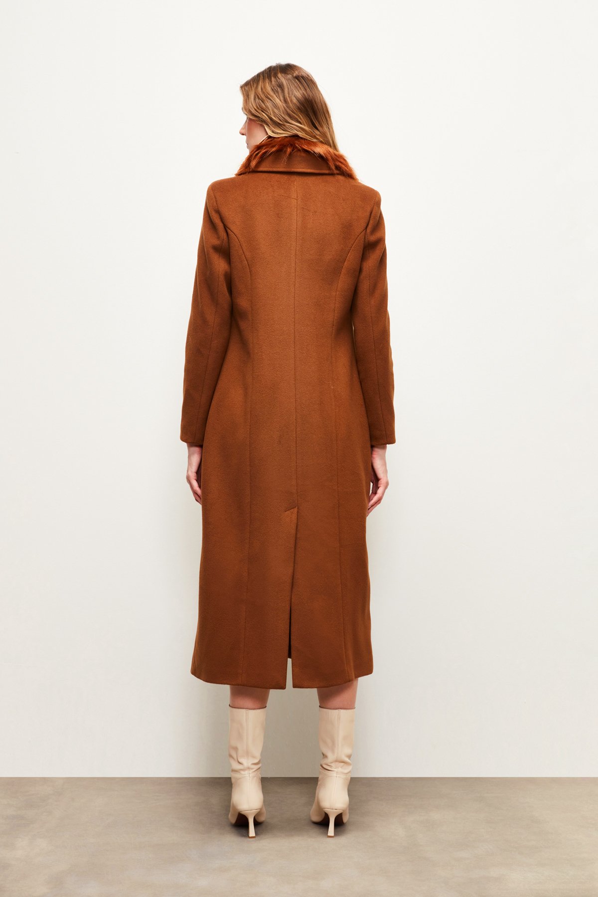 Yaka Kürklü Uzun Kaban - KAHVE