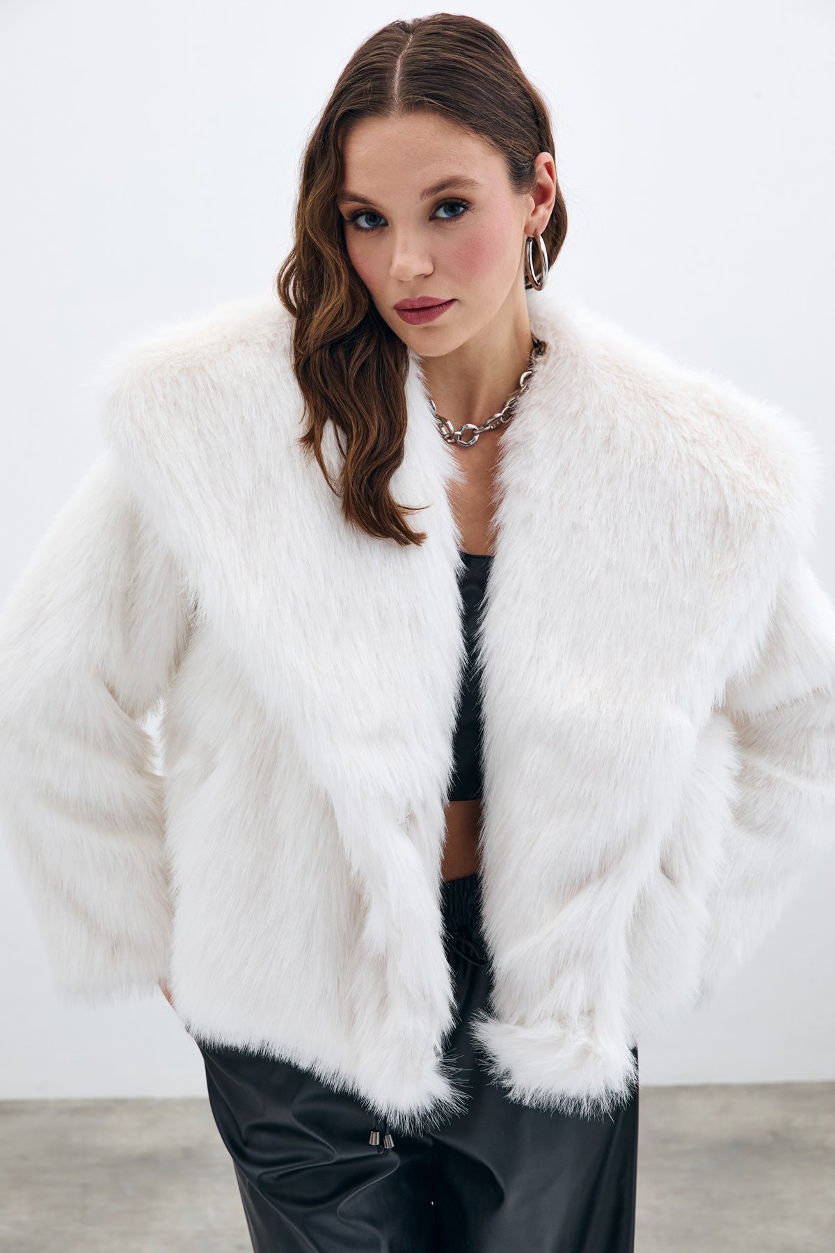 Yakalı Kürk - Ekru