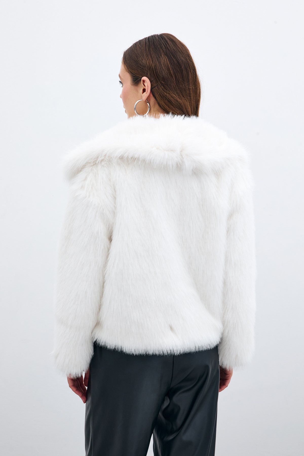 Yakalı Kürk - Ekru