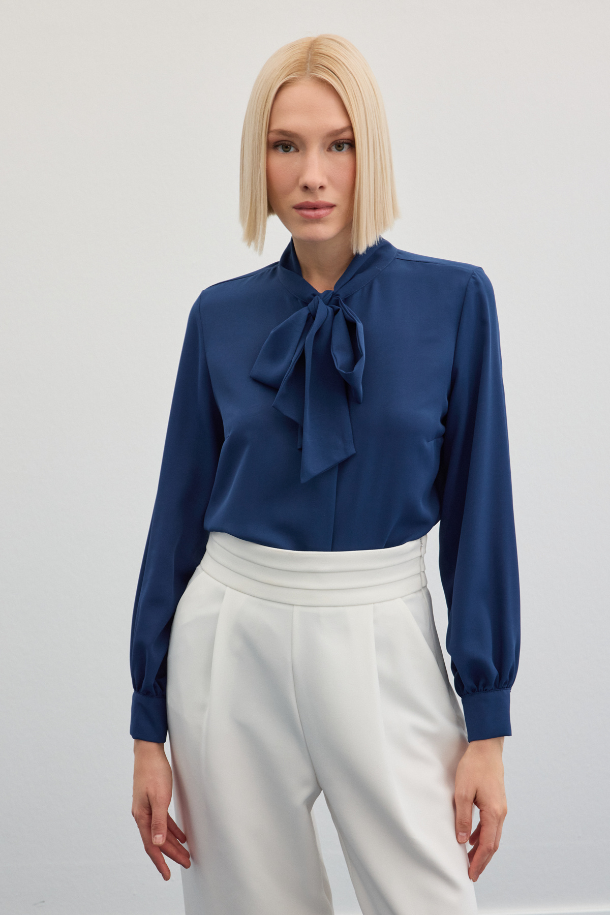 Yakası Bağlamalı Düz Gömlek - İndigo