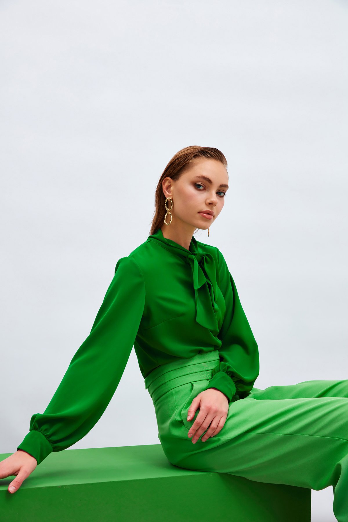 Yakası Bağlamalı Düz Gömlek - KOYU YEŞİL