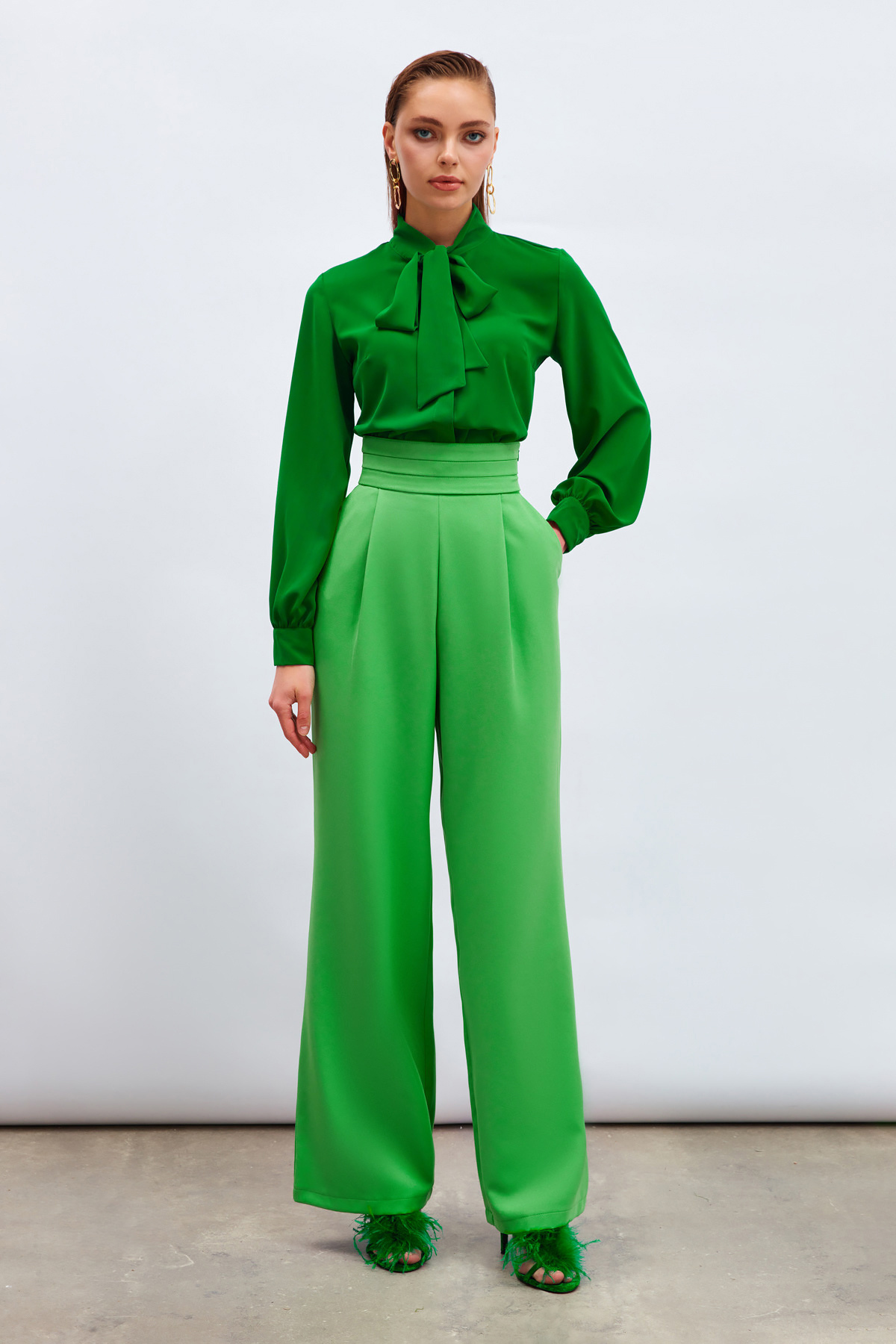 Yakası Bağlamalı Düz Gömlek - KOYU YEŞİL