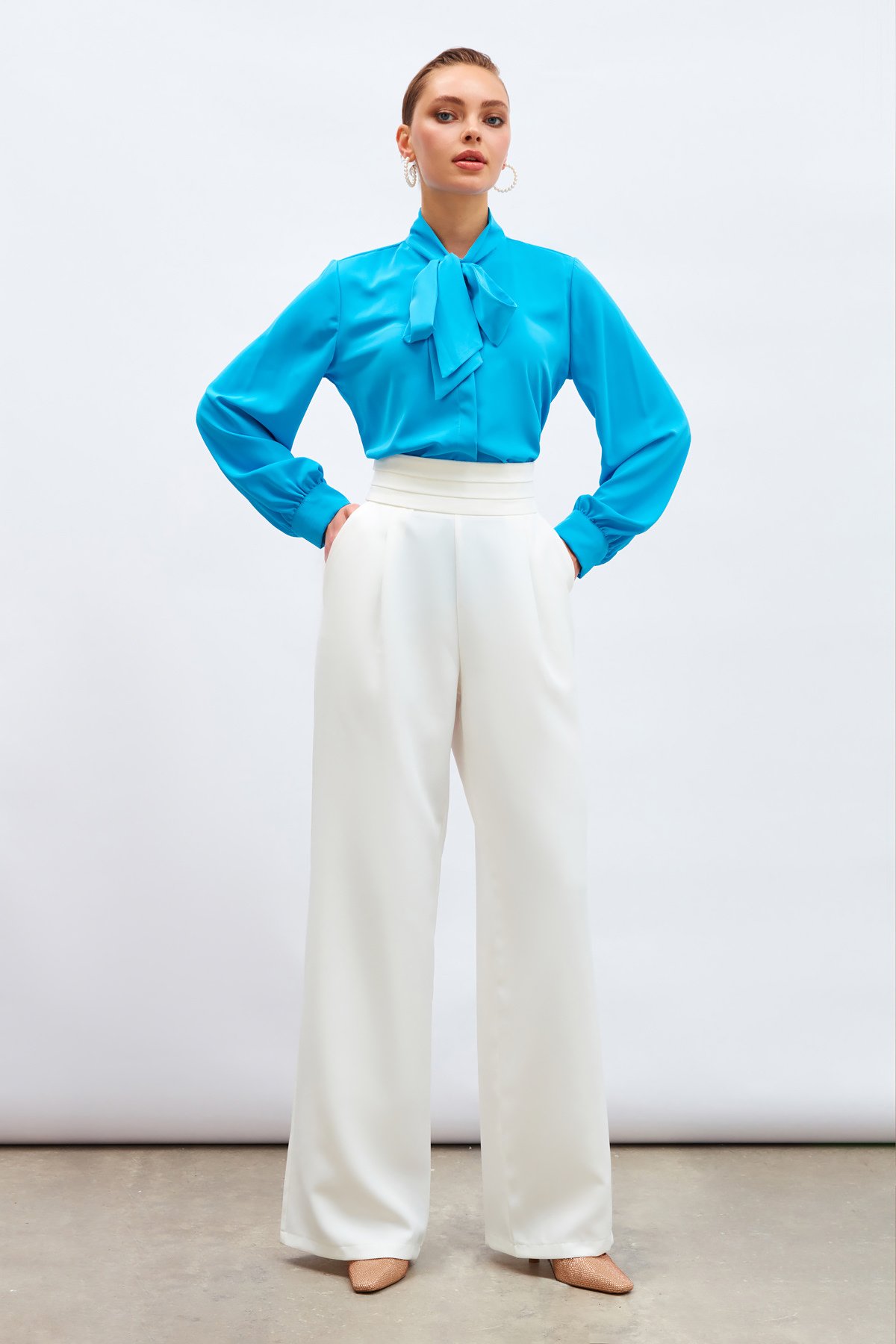 tie-collar shirt - BLUES