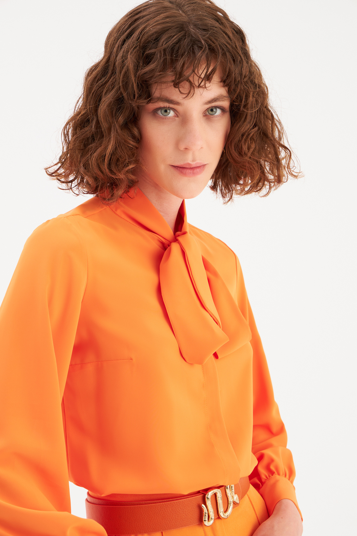 Yakası bağlamalı gömlek - ORANJ