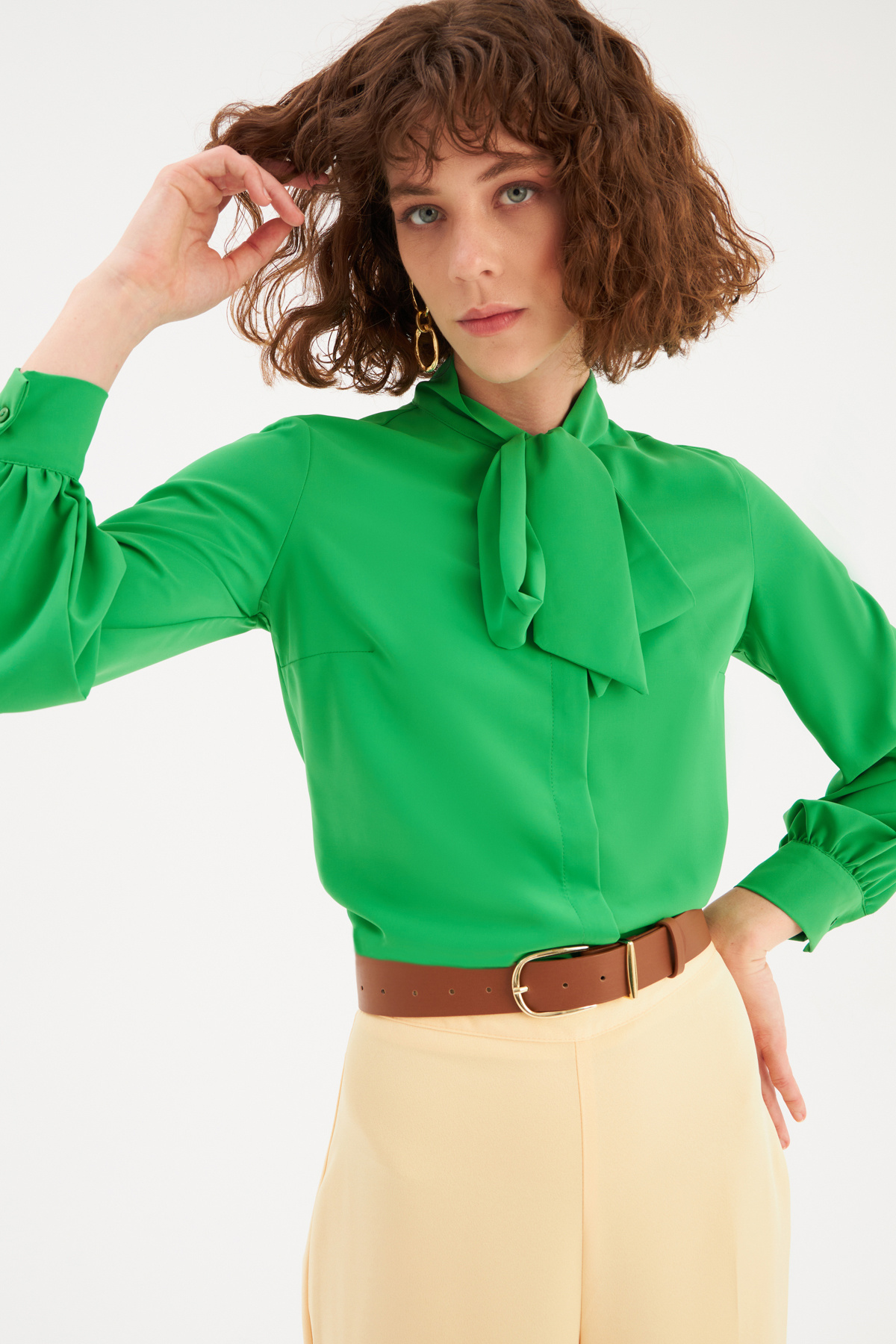 Yakası bağlamalı gömlek - YEŞİL