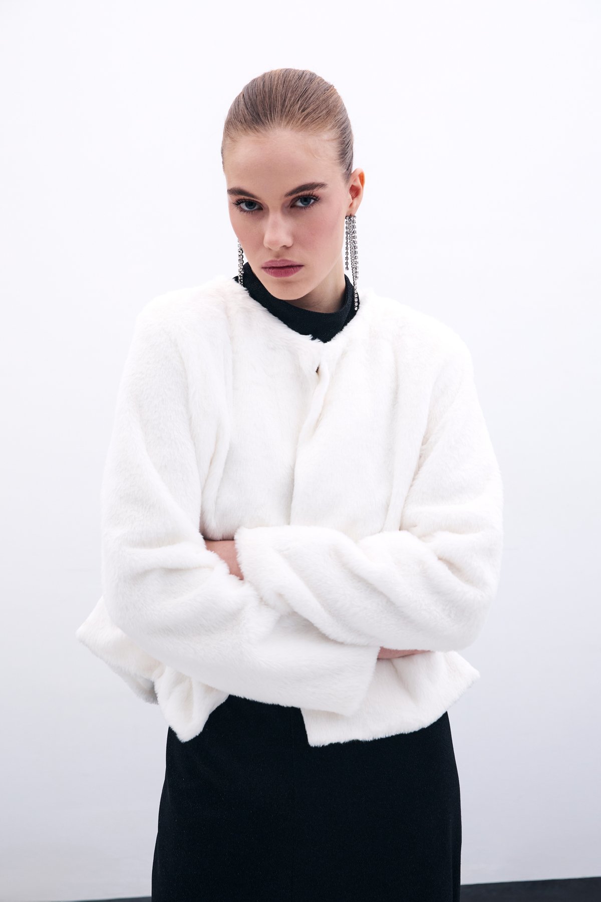 Yakasız Peluş Ceket - Ekru