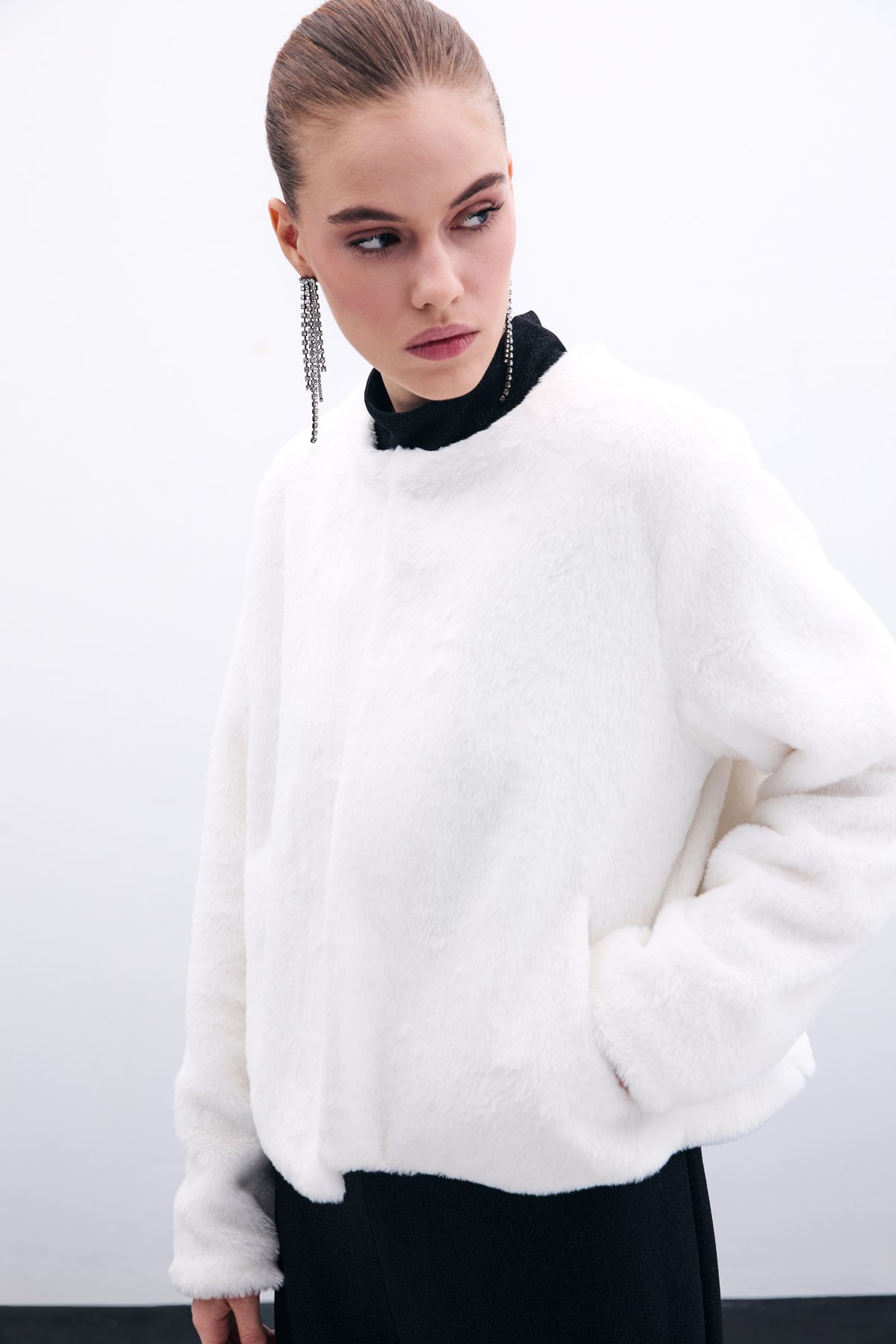 Yakasız Peluş Ceket - Ekru
