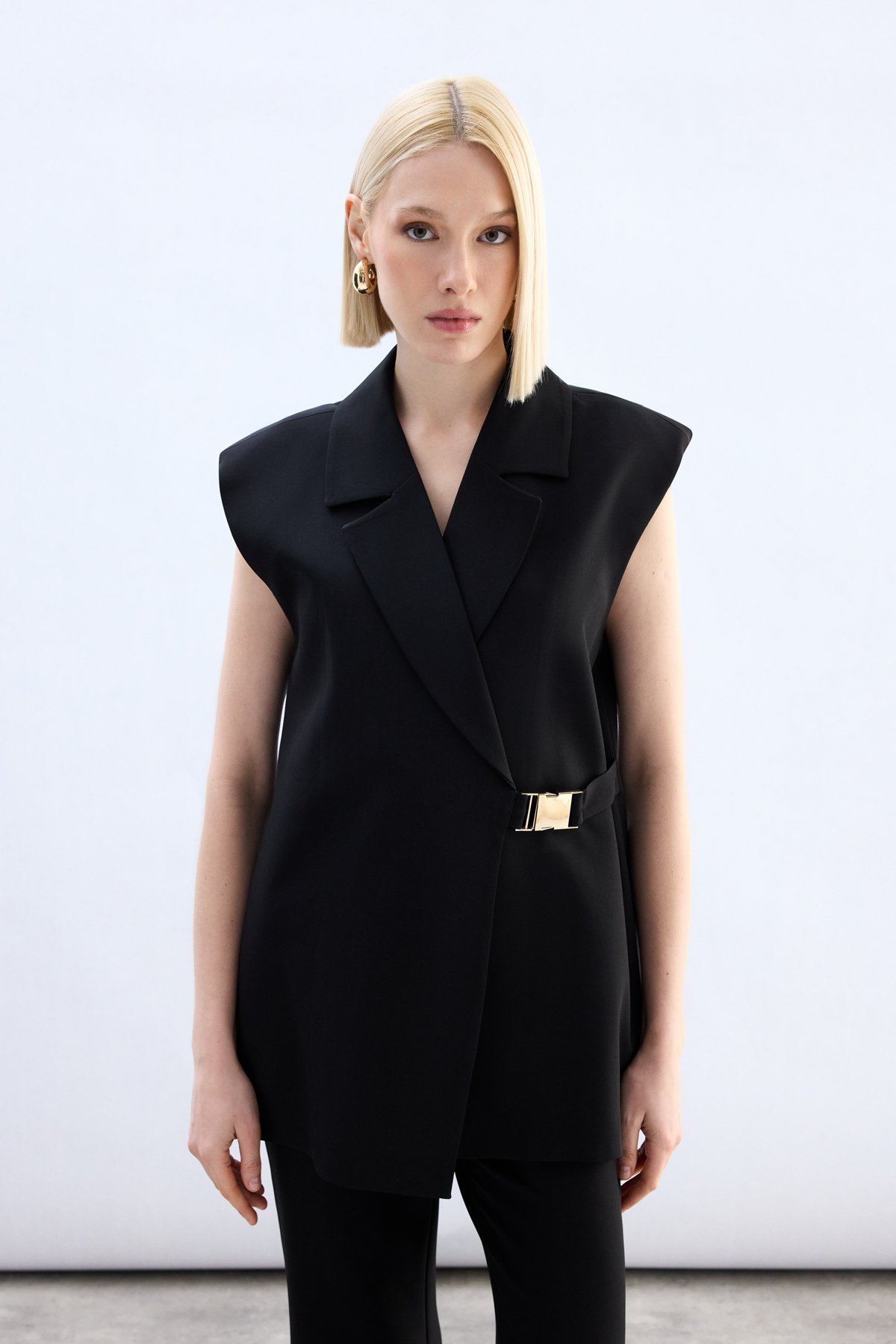 Yan Kemerli Uzun Yelek - Siyah