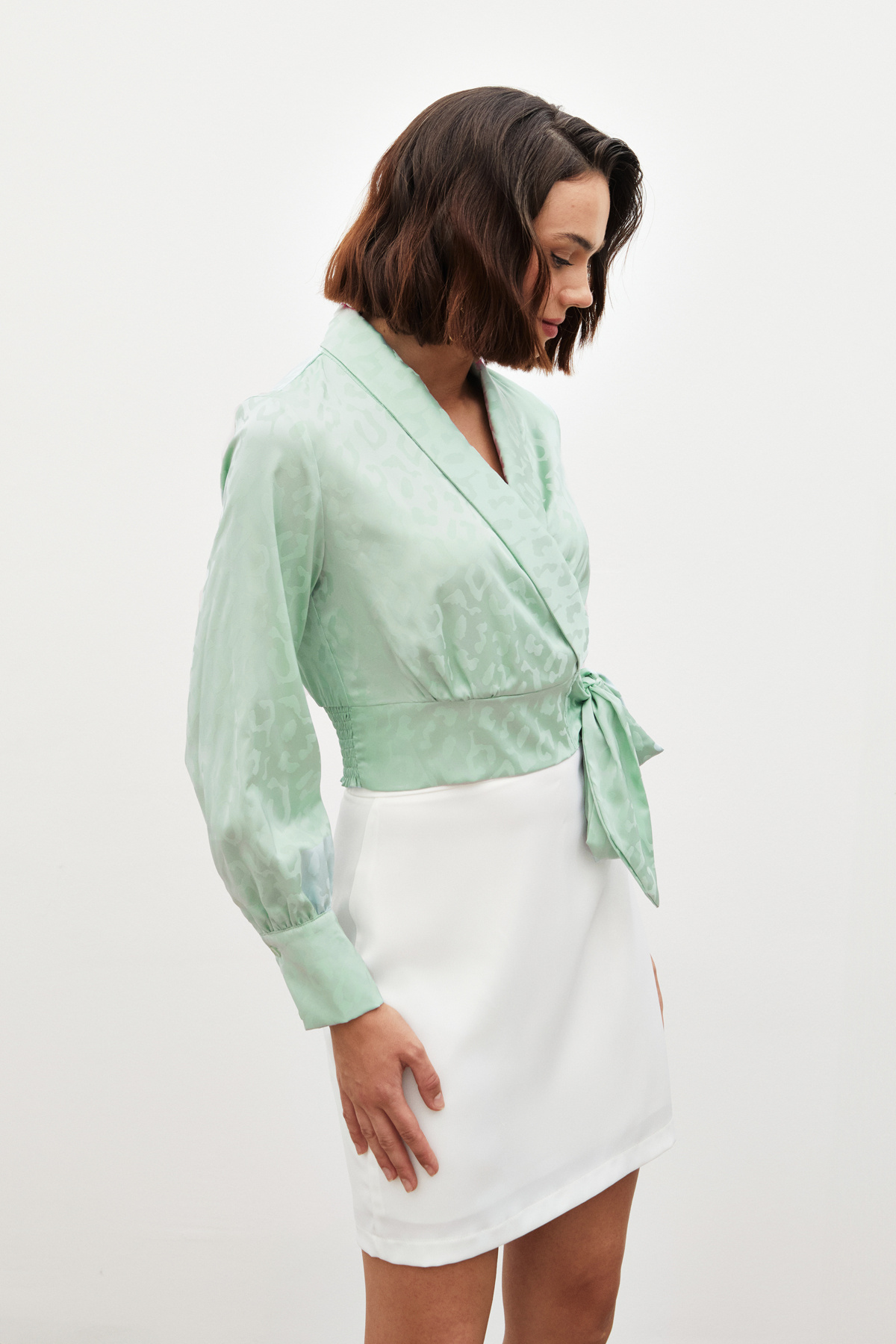 Yan Kuşaklı Saten Bluz - MİNT