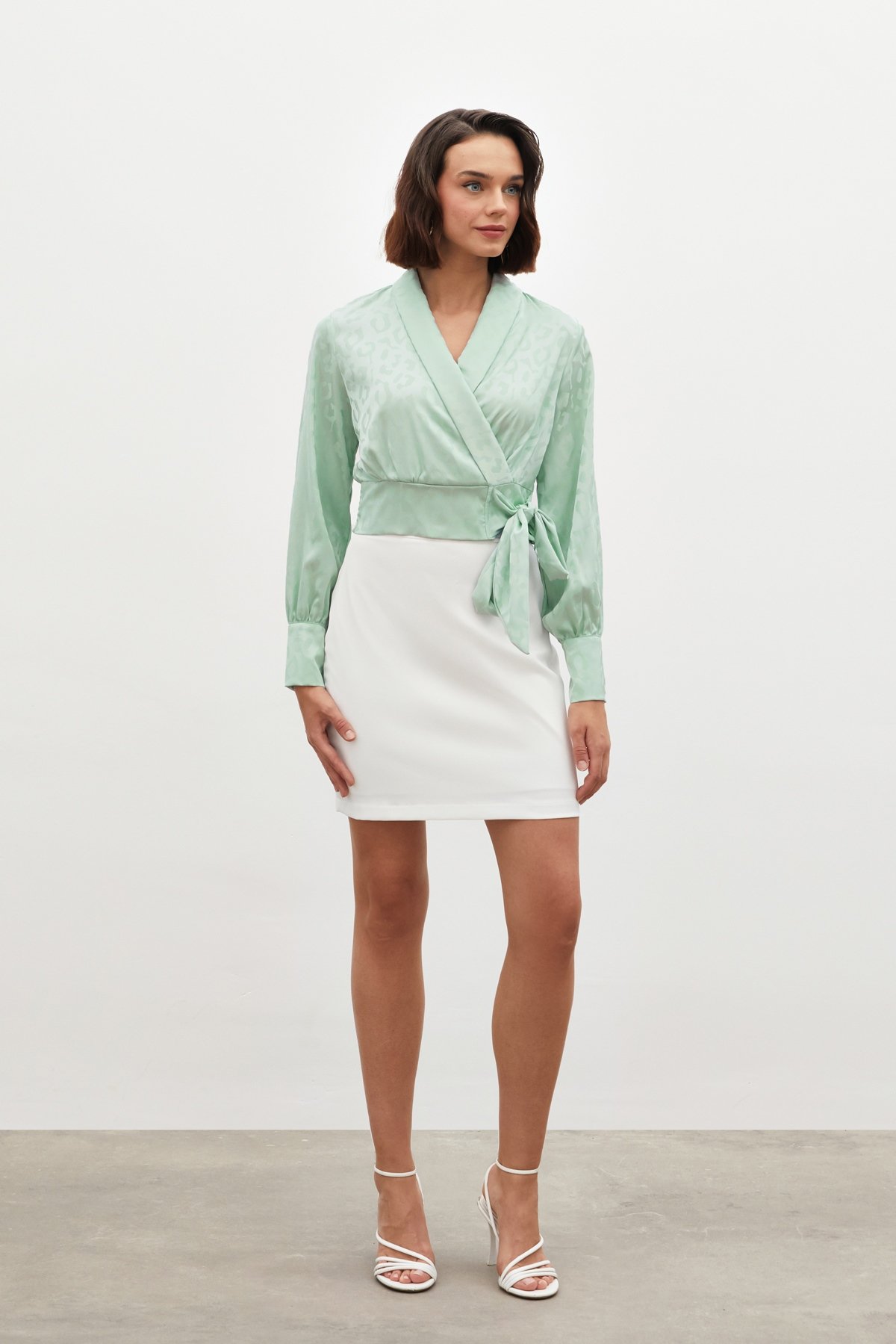 Yan Kuşaklı Saten Bluz - MİNT