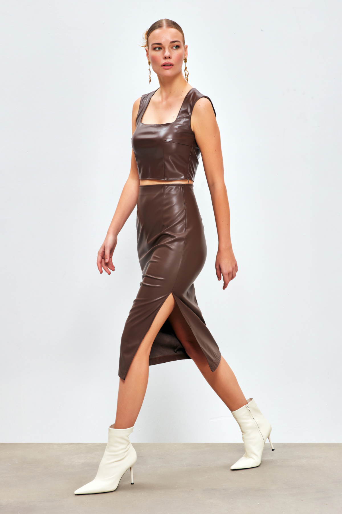 Yan Yırtmaçlı Deri Etek - KOYU KAHVE