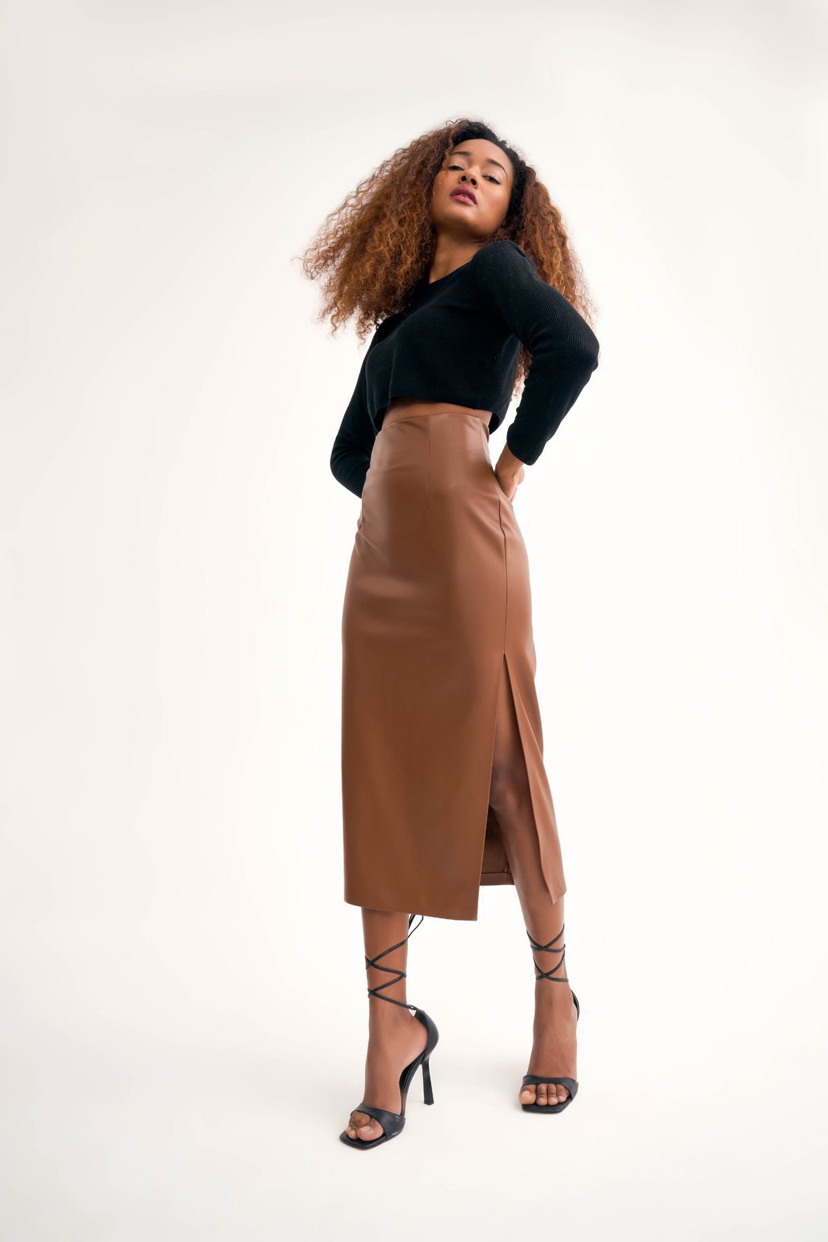 Yan yırtmaçlı deri kalem etek - KAHVE