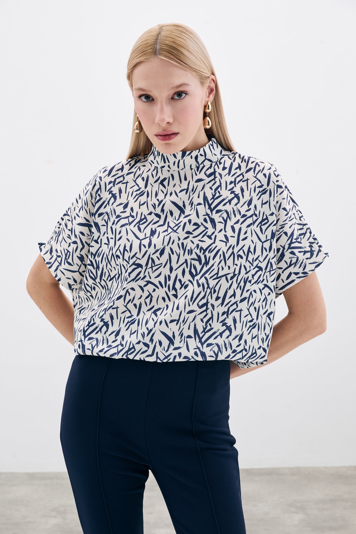 Yarasa Kol Desenli Bluz - Lacivert