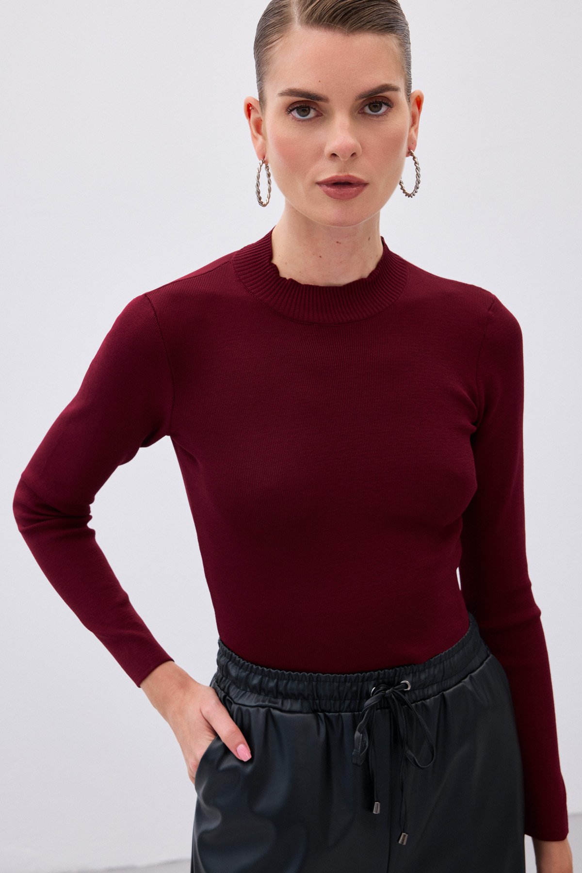 Half Fisherman Knitwear Blouse - Maroon