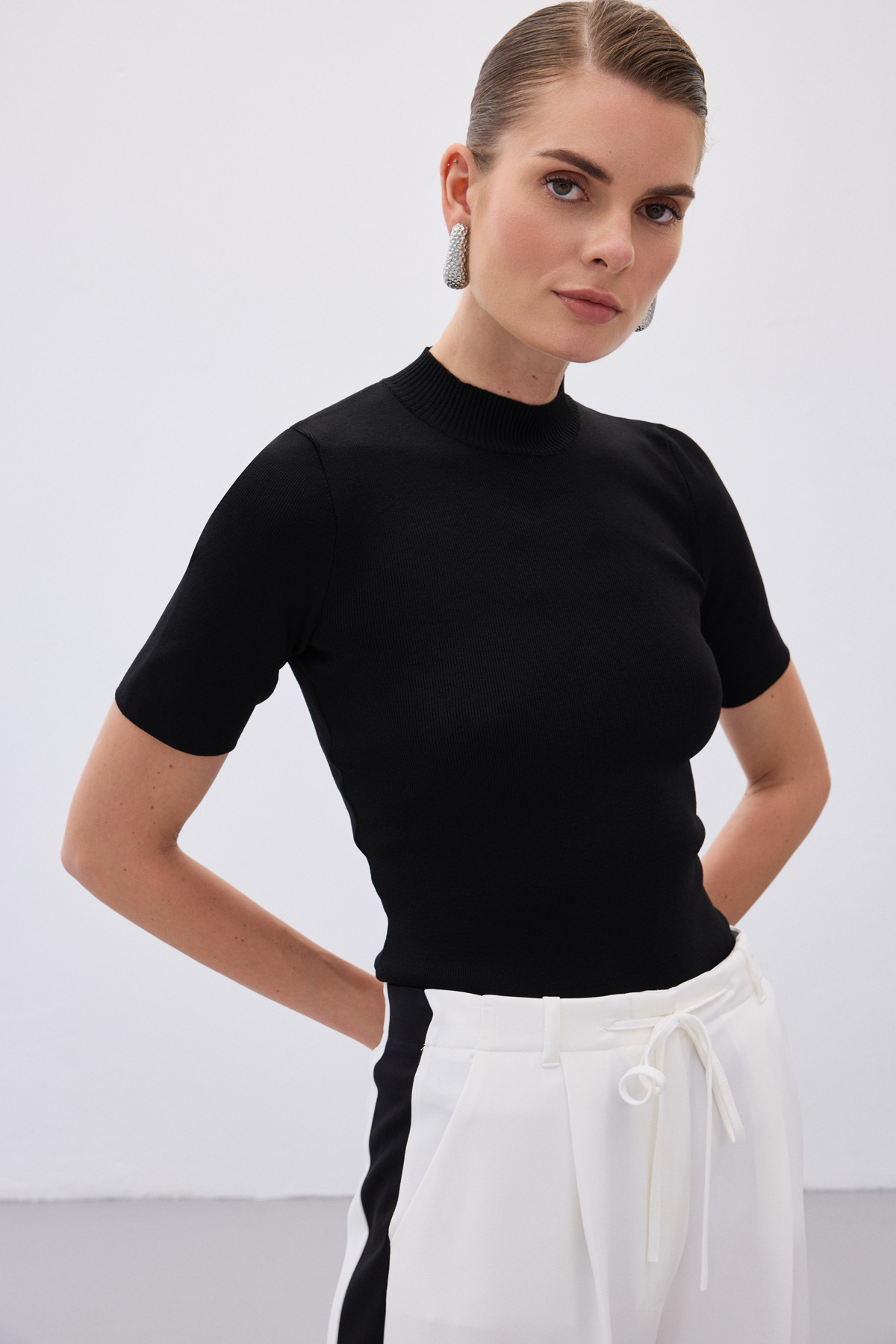 Half Fisherman Knitwear - Black