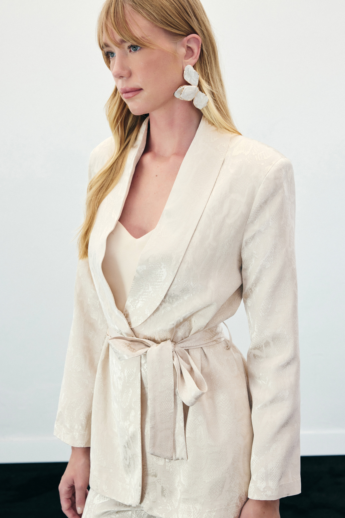 Yılan Desenli Uzun Ceket - Bej