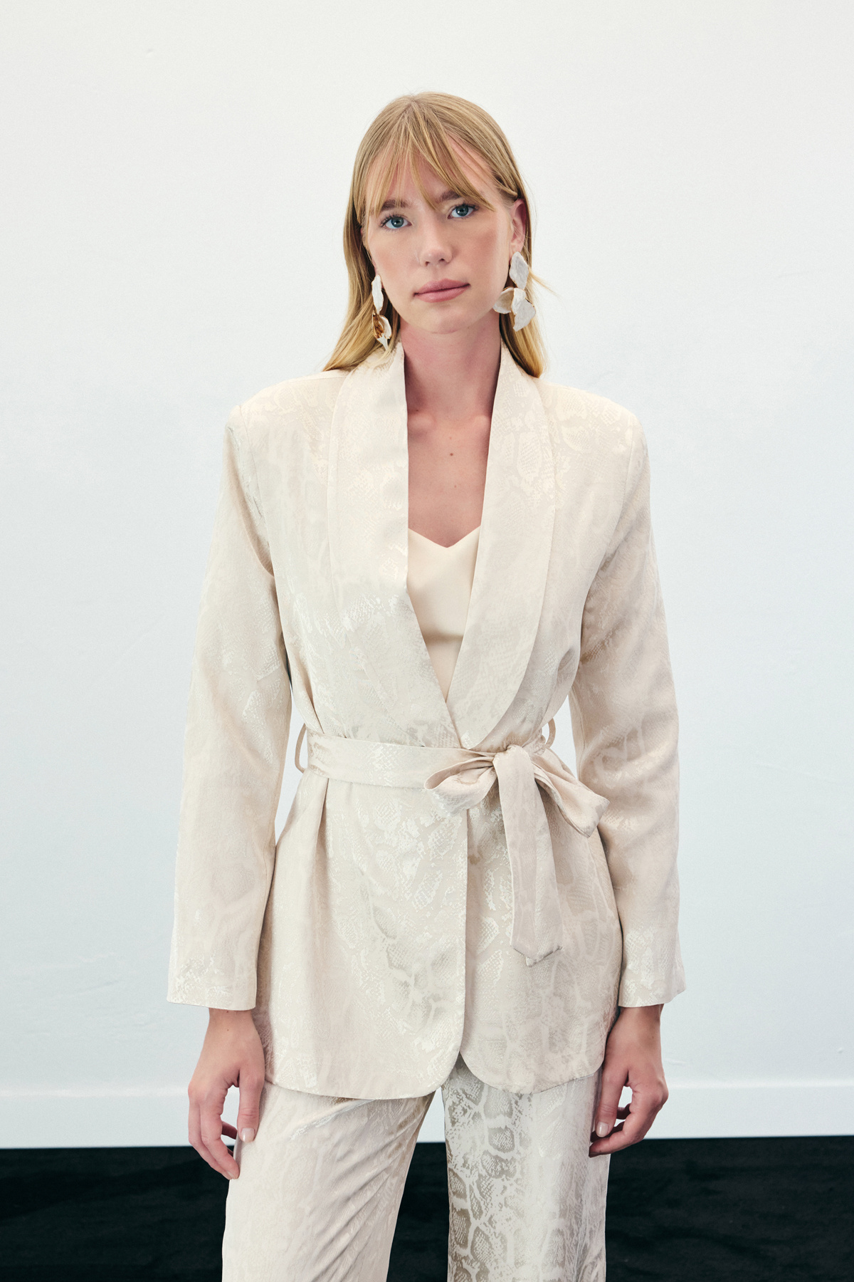 Yılan Desenli Uzun Ceket - Bej