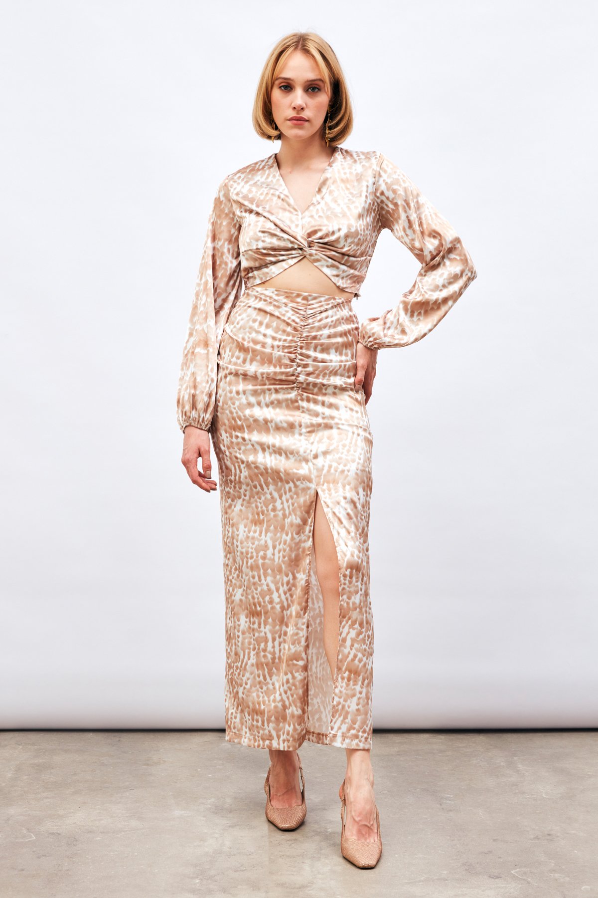 Yırtmaç Detaylı Desenli Midi Etek - KAHVE