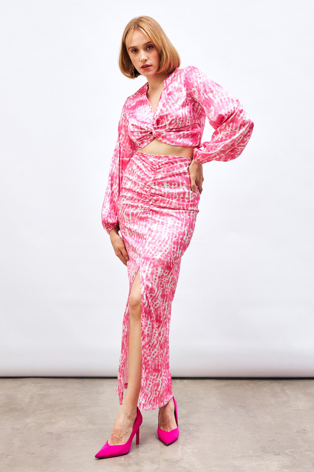 Yırtmaç Detaylı Desenli Midi Etek - PEMBE