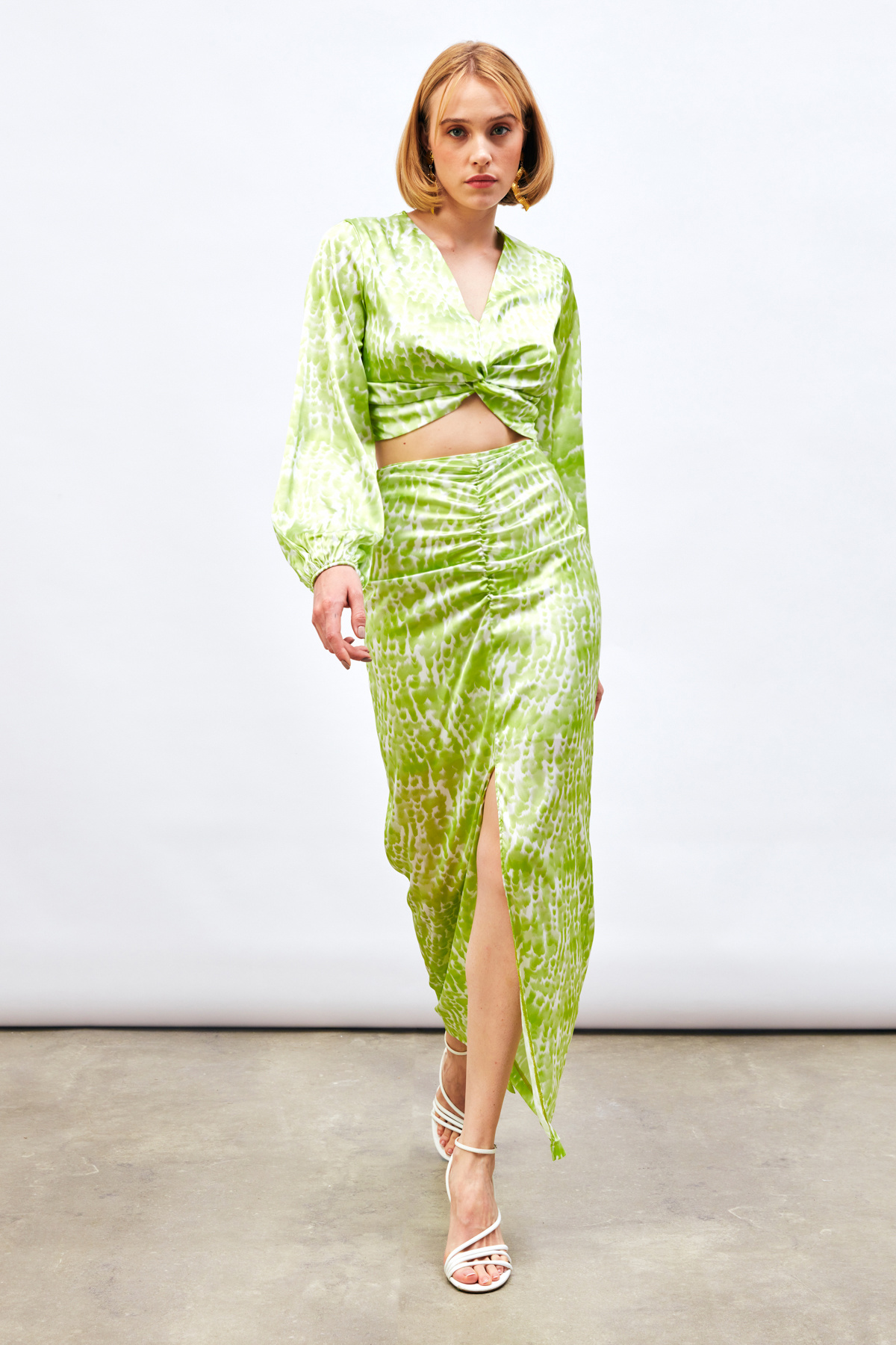 Yırtmaç Detaylı Desenli Midi Etek - YAĞ YEŞİLİ