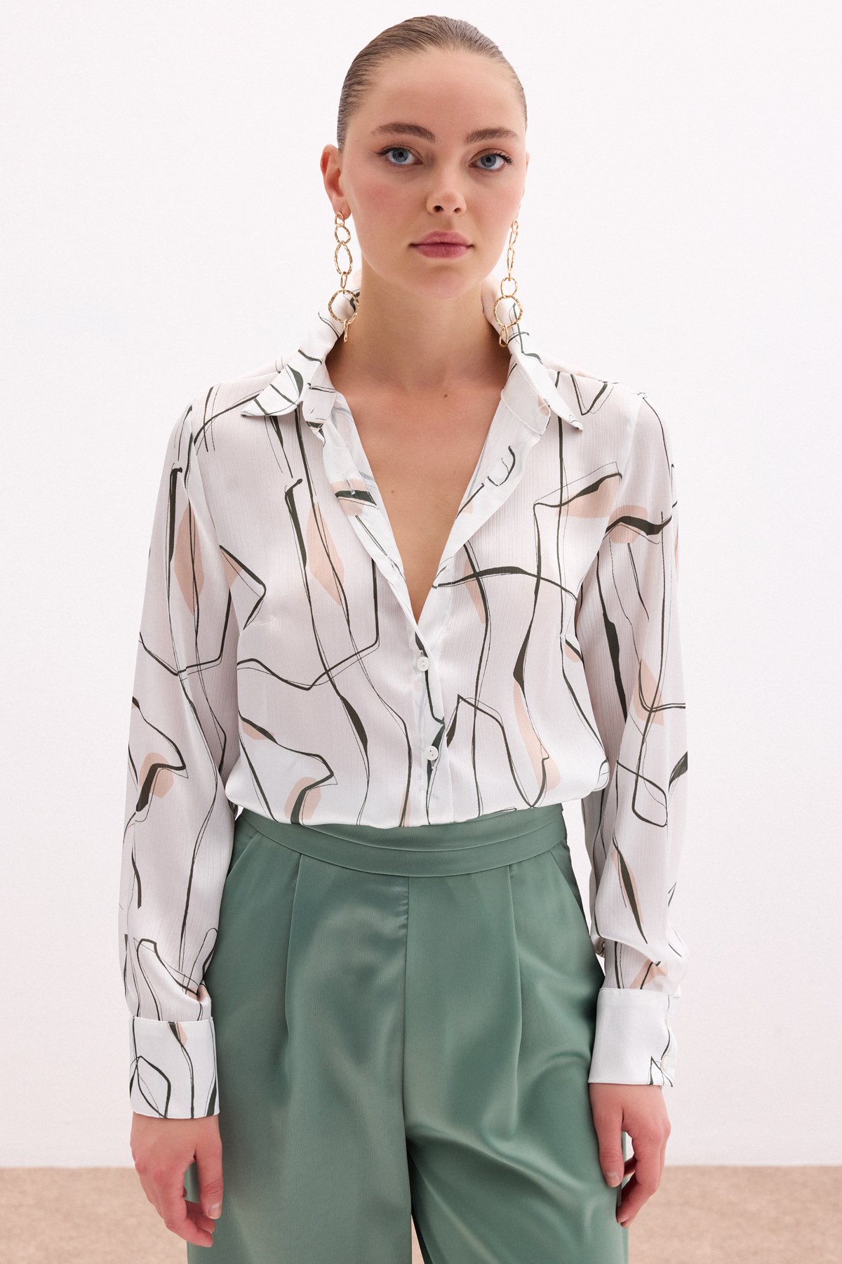 Yırtmaç Detaylı Gömlek - Haki