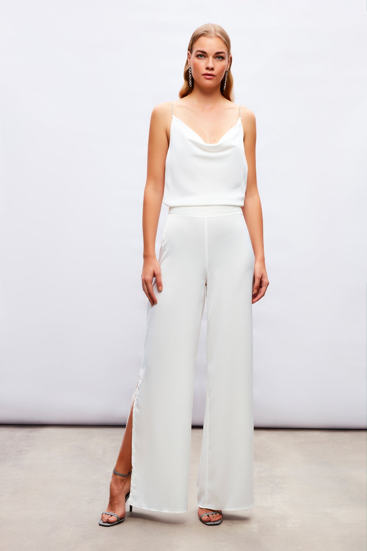 Yırtmaç Detaylı Saten Pantolon - EKRU