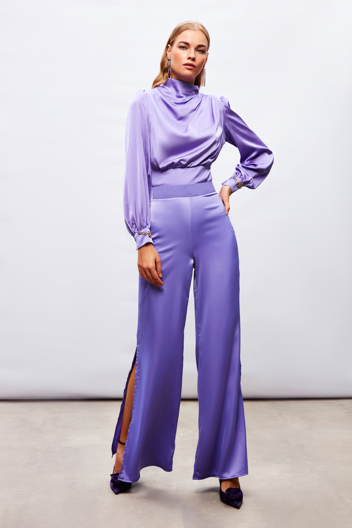 Yırtmaç Detaylı Saten Pantolon - MOR