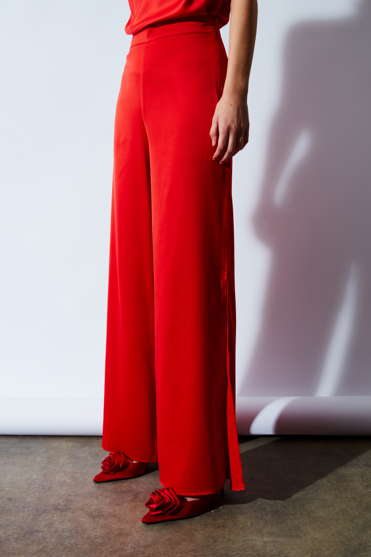 Yırtmaç Detaylı Saten Pantolon - ORANJ