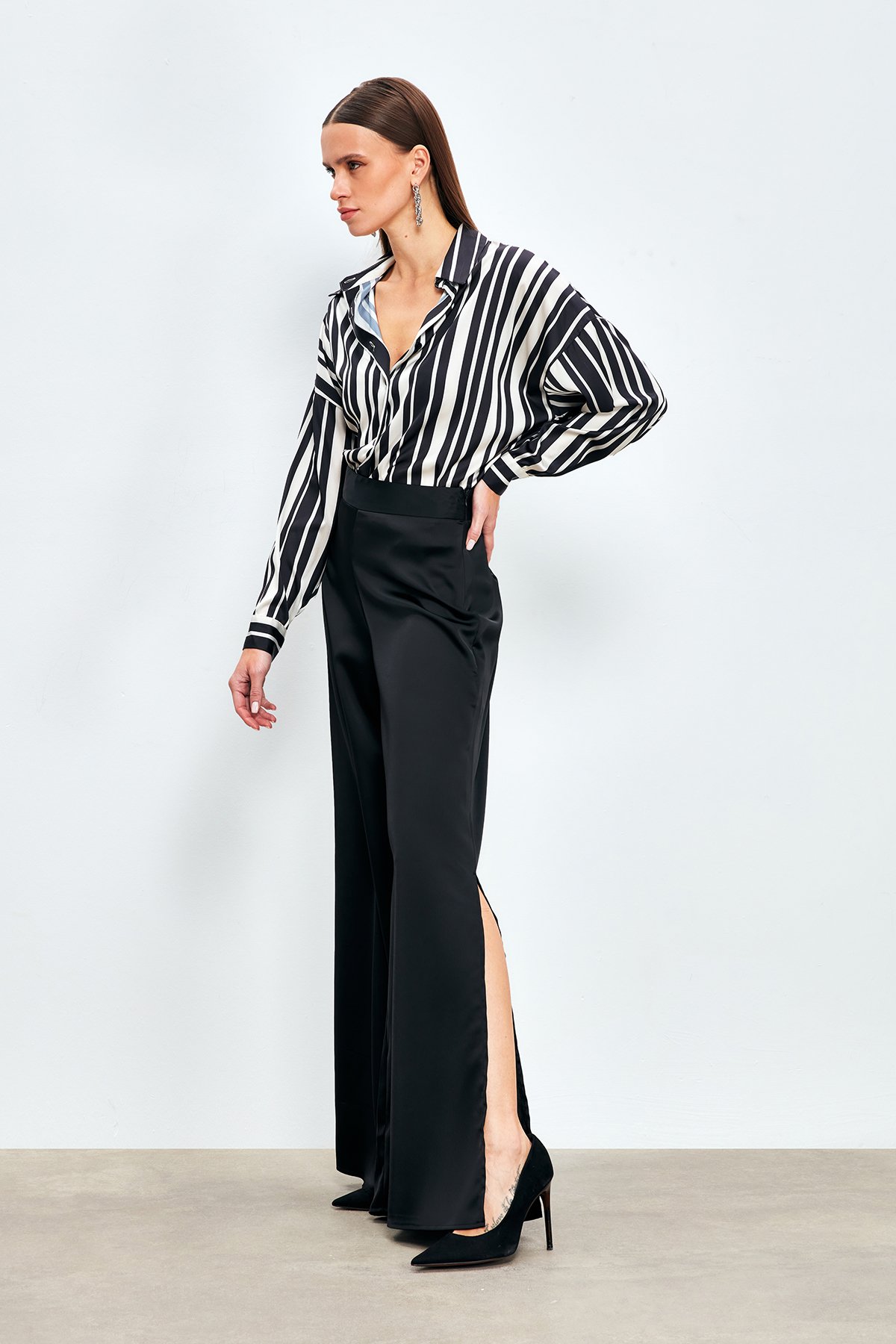 Slit Detailed Satin Trousers - BLACK