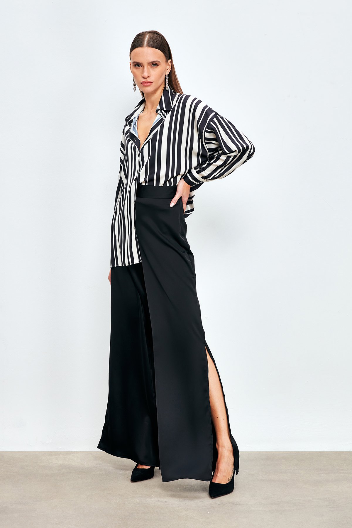 Slit Detailed Satin Trousers - BLACK