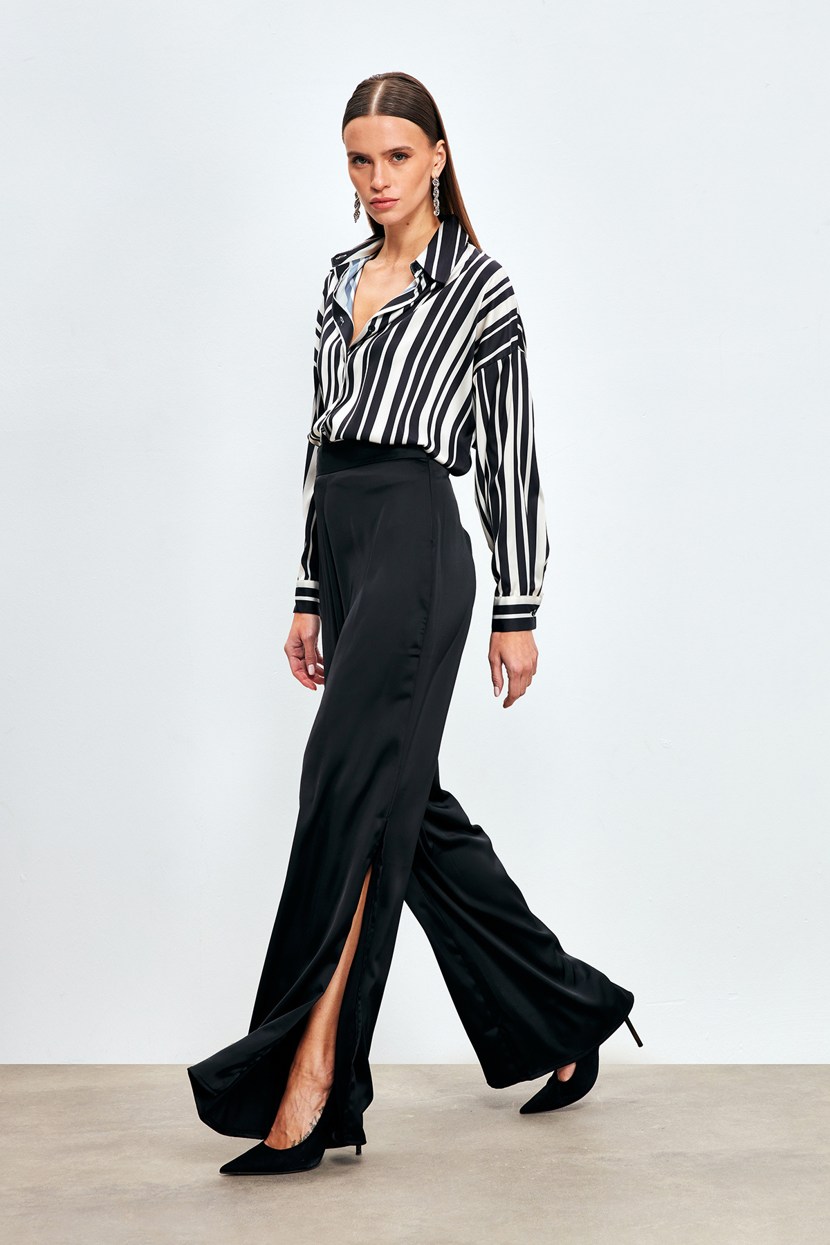 Slit Detailed Satin Trousers - BLACK