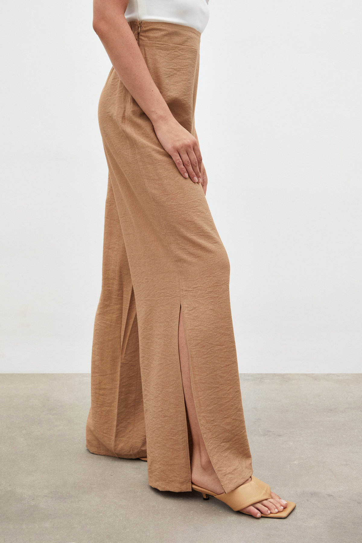 Yırtmaçlı Keten Pantolon - BEJ