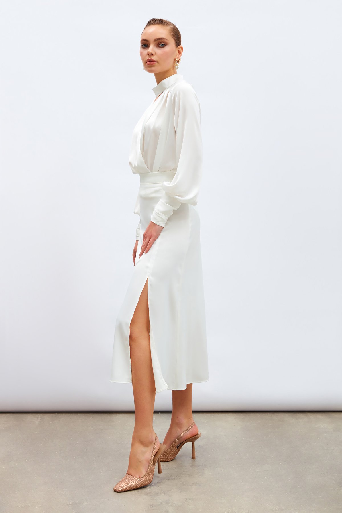 Yırtmaçlı Saten Etek - EKRU