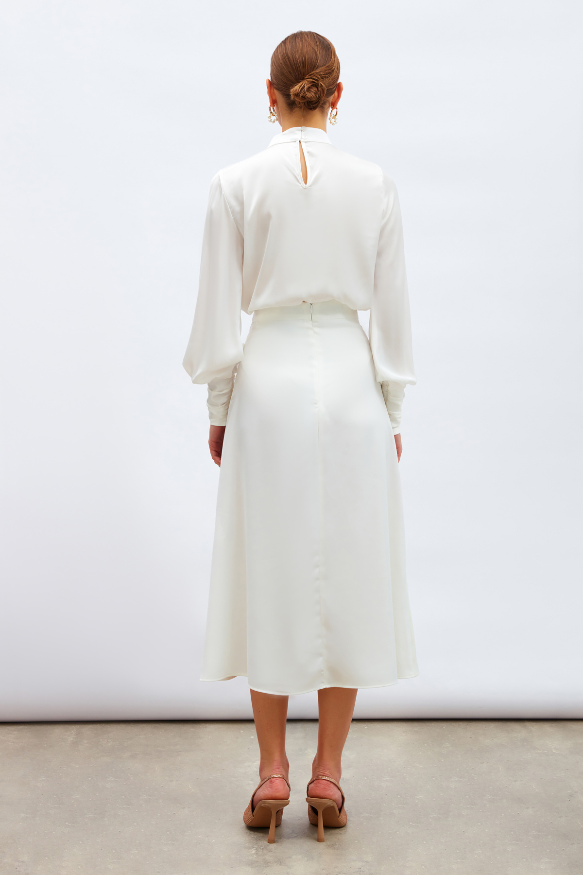 Yırtmaçlı Saten Etek - EKRU