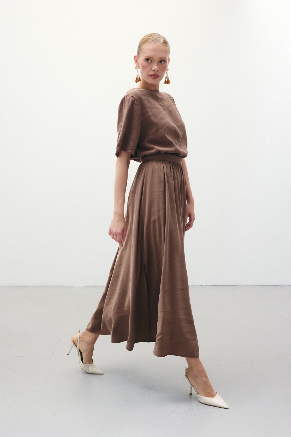 Yırtmaçlı Uzun Etek - Kahve