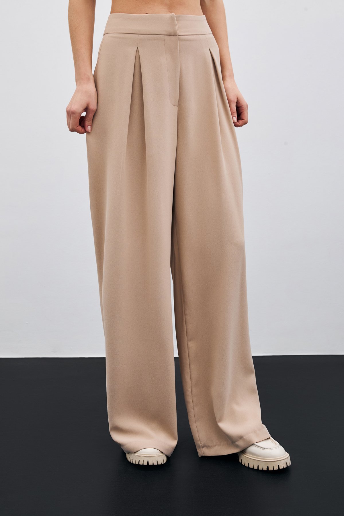 Yüksek Bel Bol Paça Pantolon - Bej