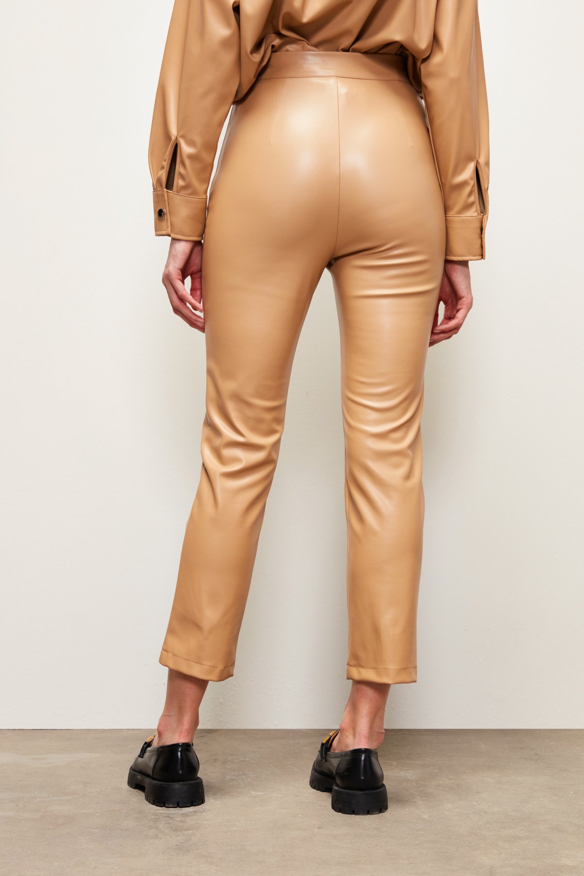 Yüksek Bel Deri Pantolon - BEJ
