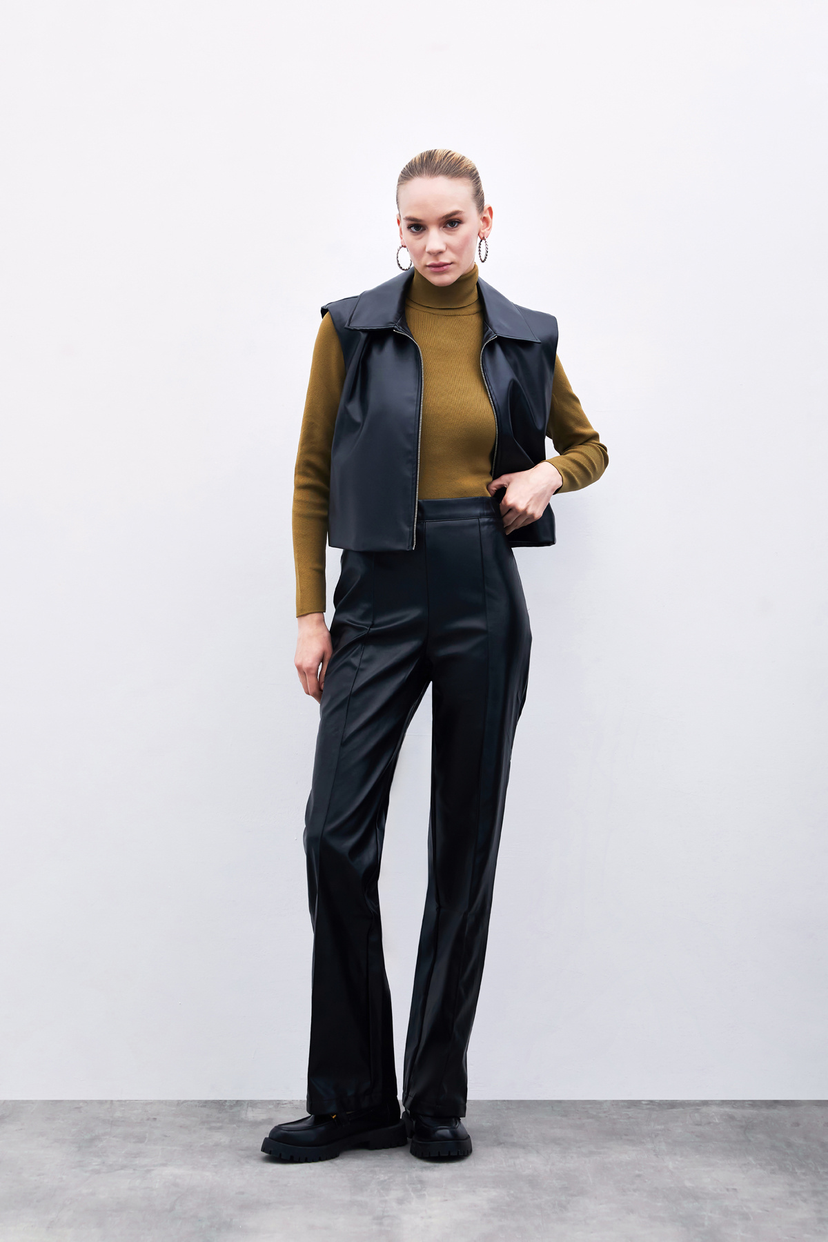 Yüksek Bel Deri Pantolon - Siyah