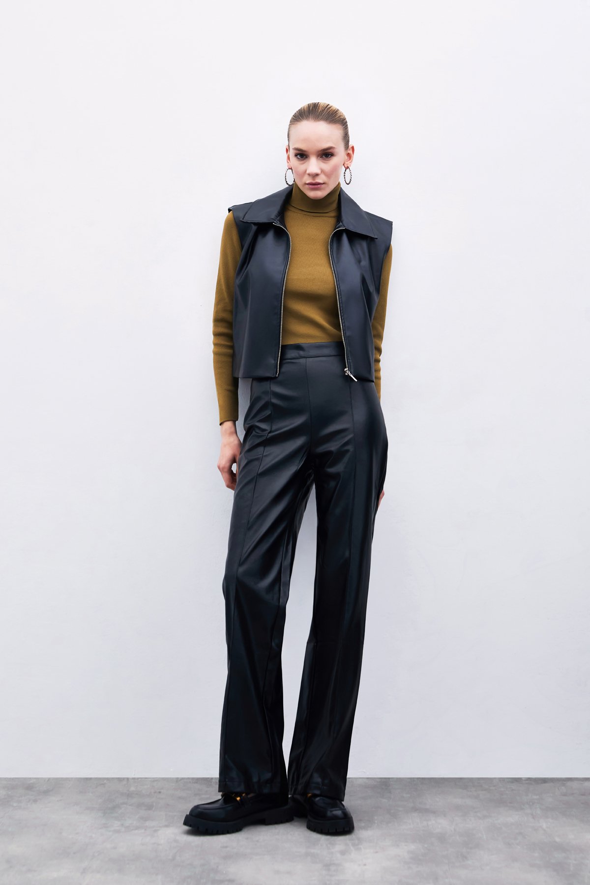 Yüksek Bel Deri Pantolon - Siyah