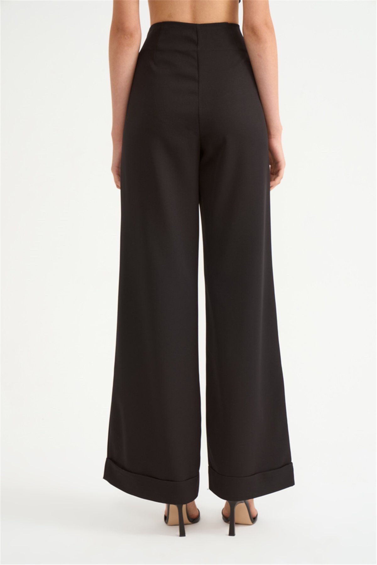 Yüksek bel düğme detaylı pantolon - SİYAH