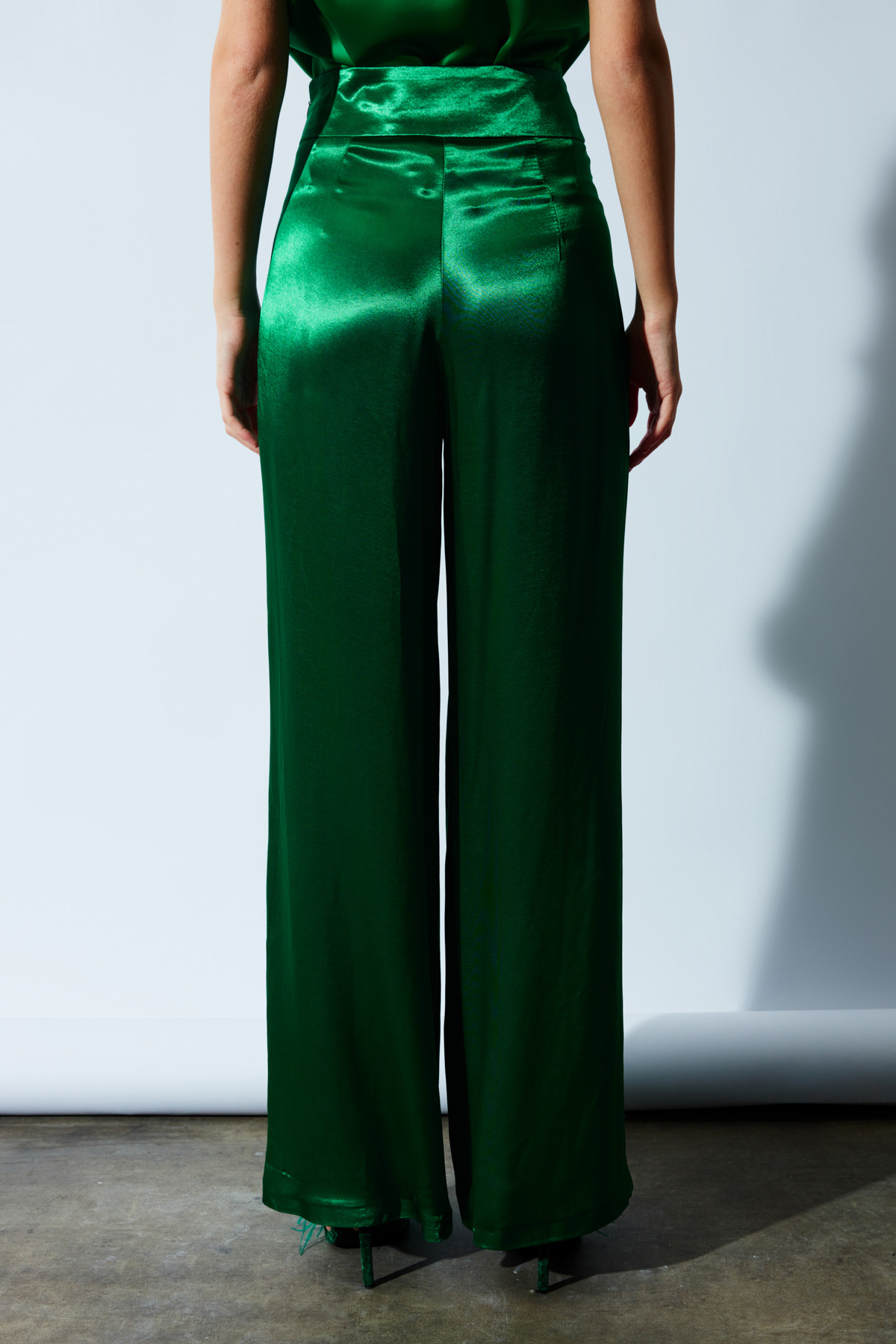 Yüksek Bel Saten Pantolon - ZÜMRÜT