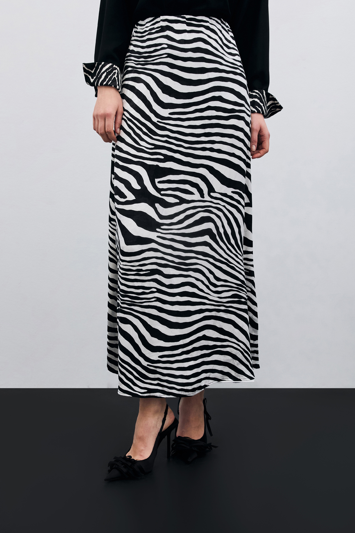 Zebra Desen Etek - Siyah