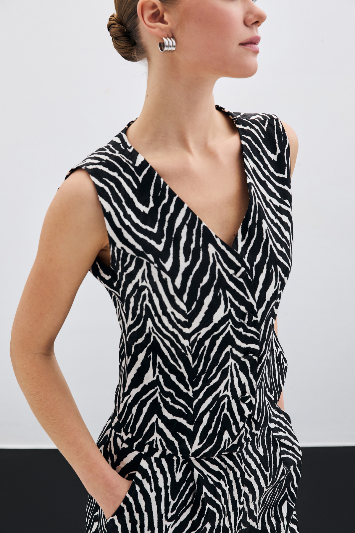 Zebra Desen Kısa Yelek - Siyah