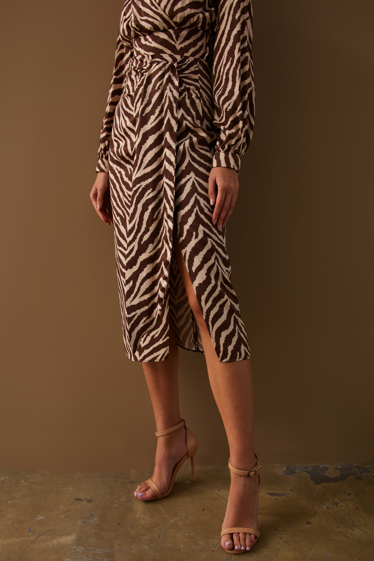 Zebra desenli detaylı saten etek - KAHVE