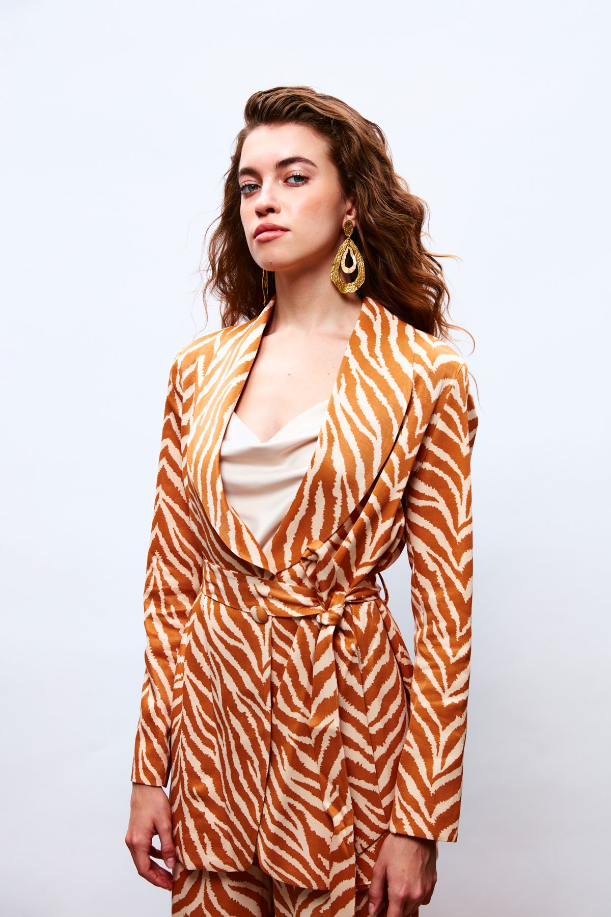 Zebra Desenli Kuşaklı Saten Ceket - CAMEL