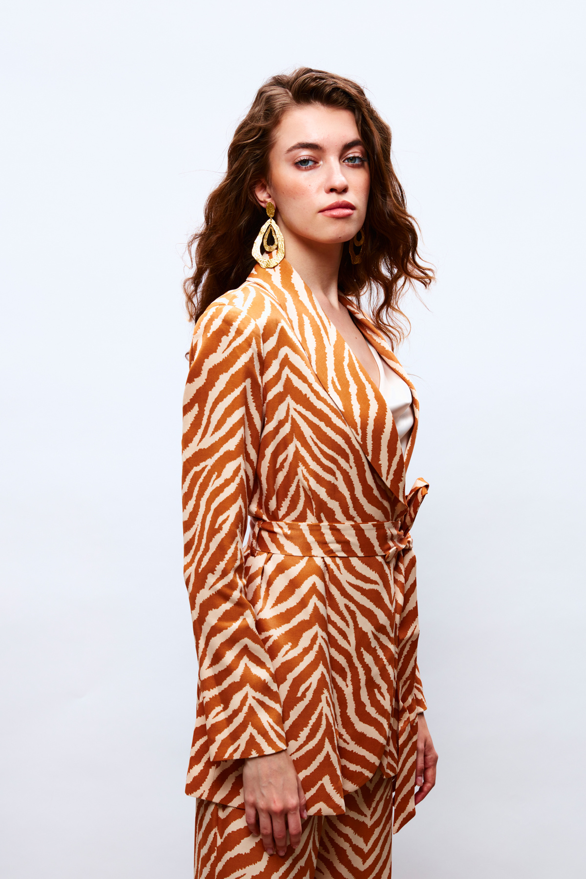 Zebra Desenli Kuşaklı Saten Ceket - CAMEL