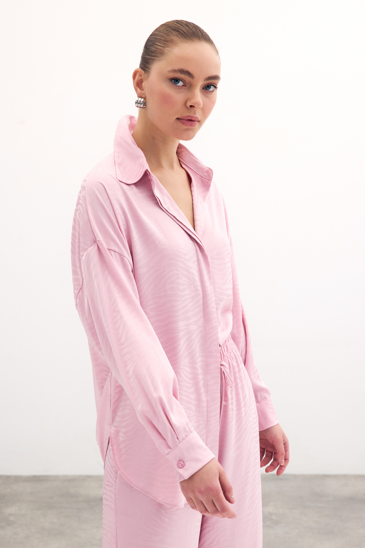 Zebra Desenli Salaş Gömlek - Pudra