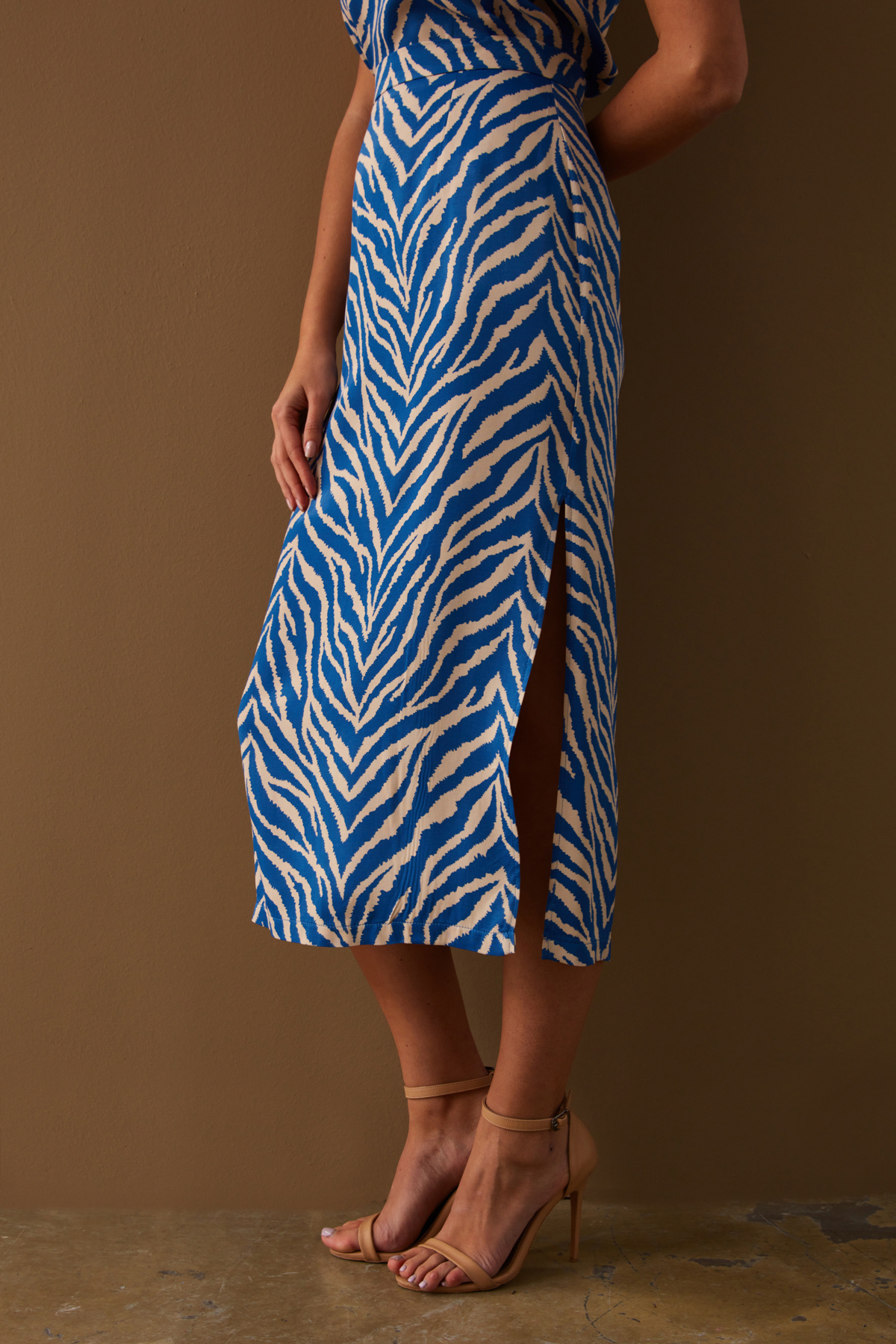 Zebra desenli saten etek - MAVİ