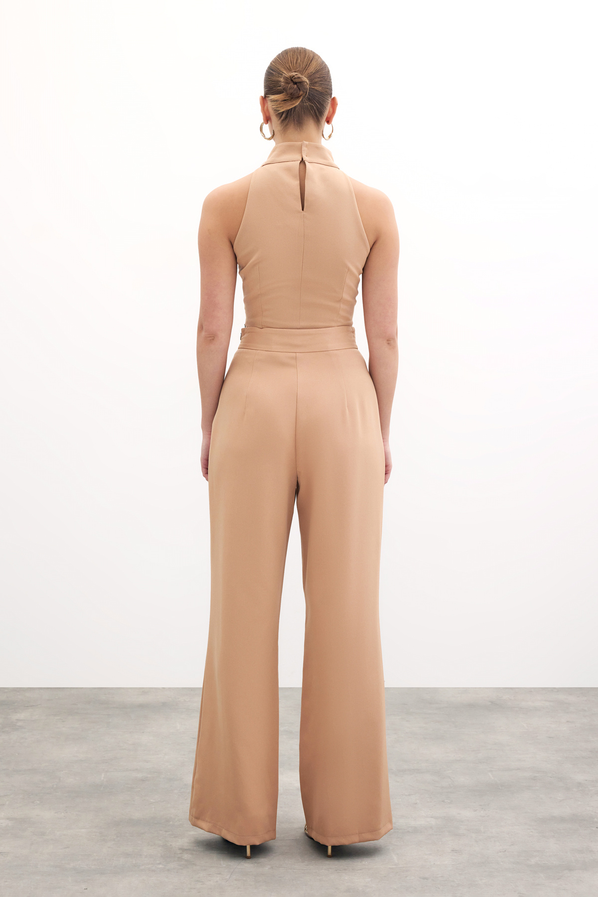 Zincir Aksesuarlı Crop Bluz - Camel