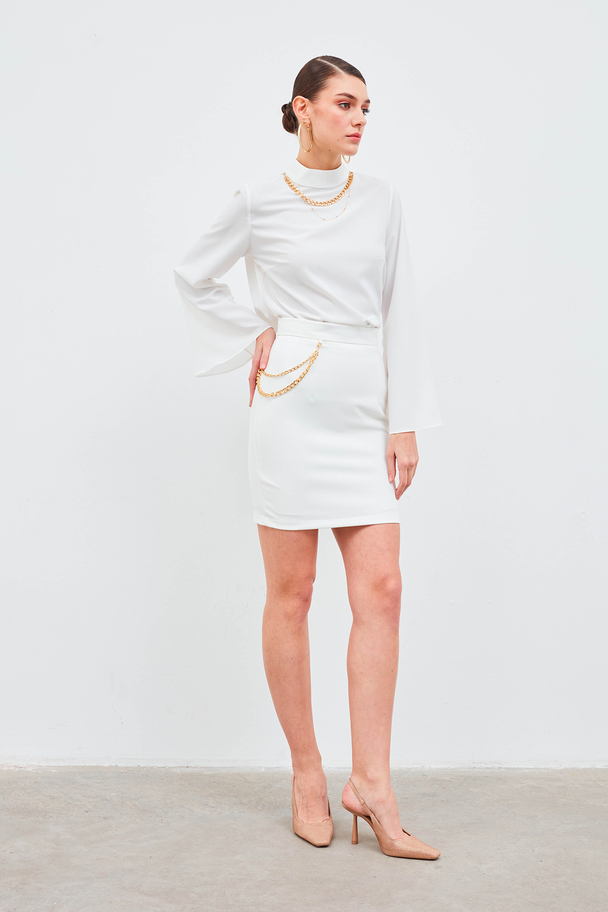 Zincir Aksesuarlı Mini Etek - EKRU